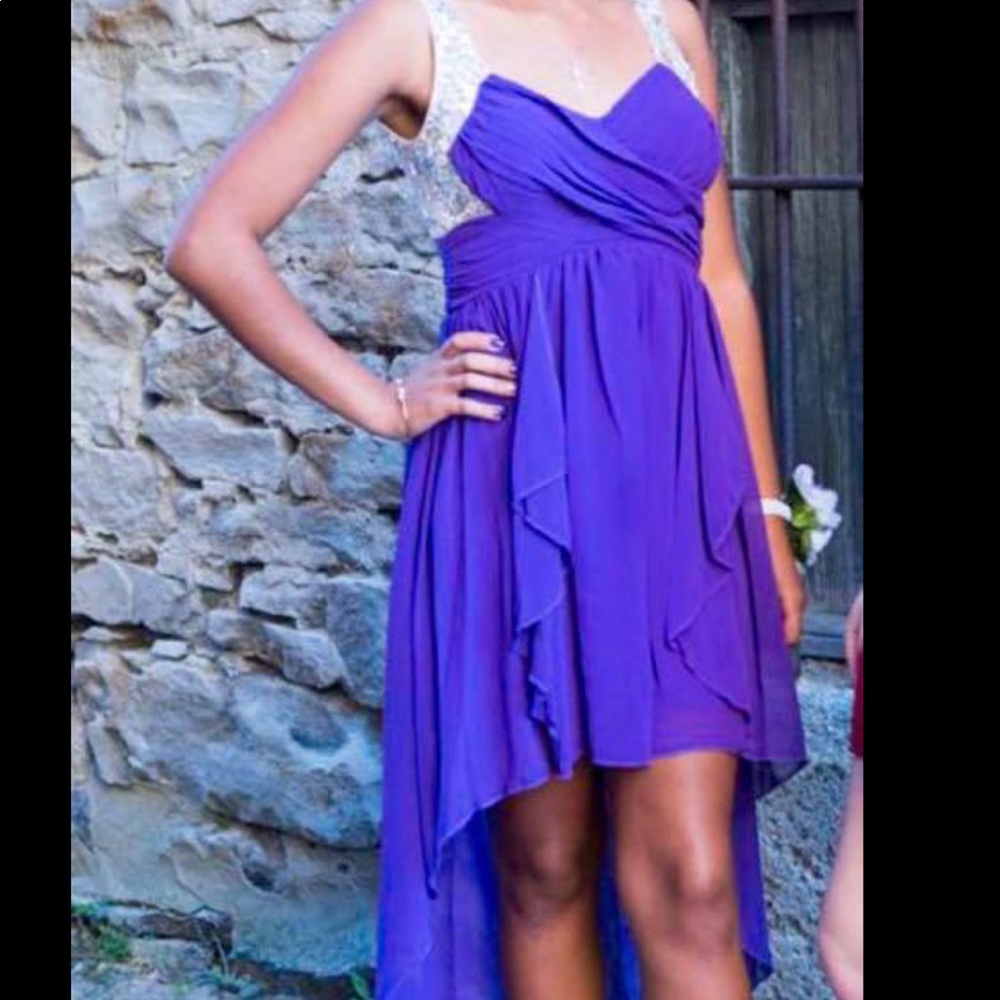 Dress - Picture 3 of 3